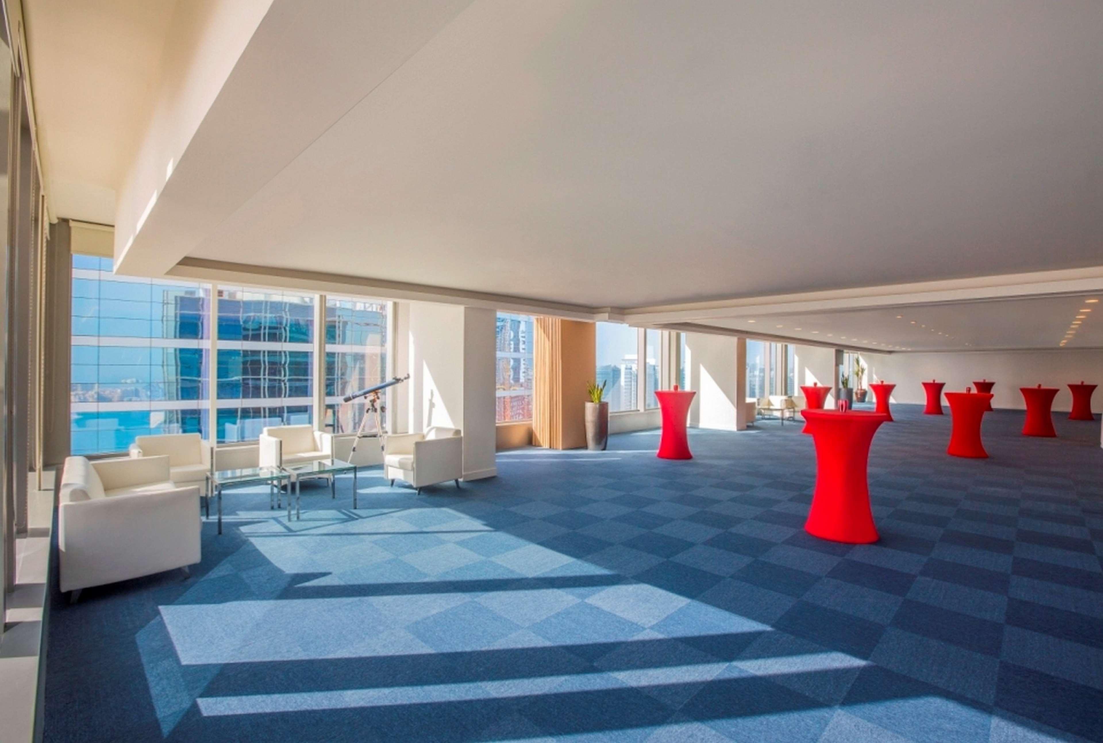 Media One Hotel Dubai Bagian luar foto