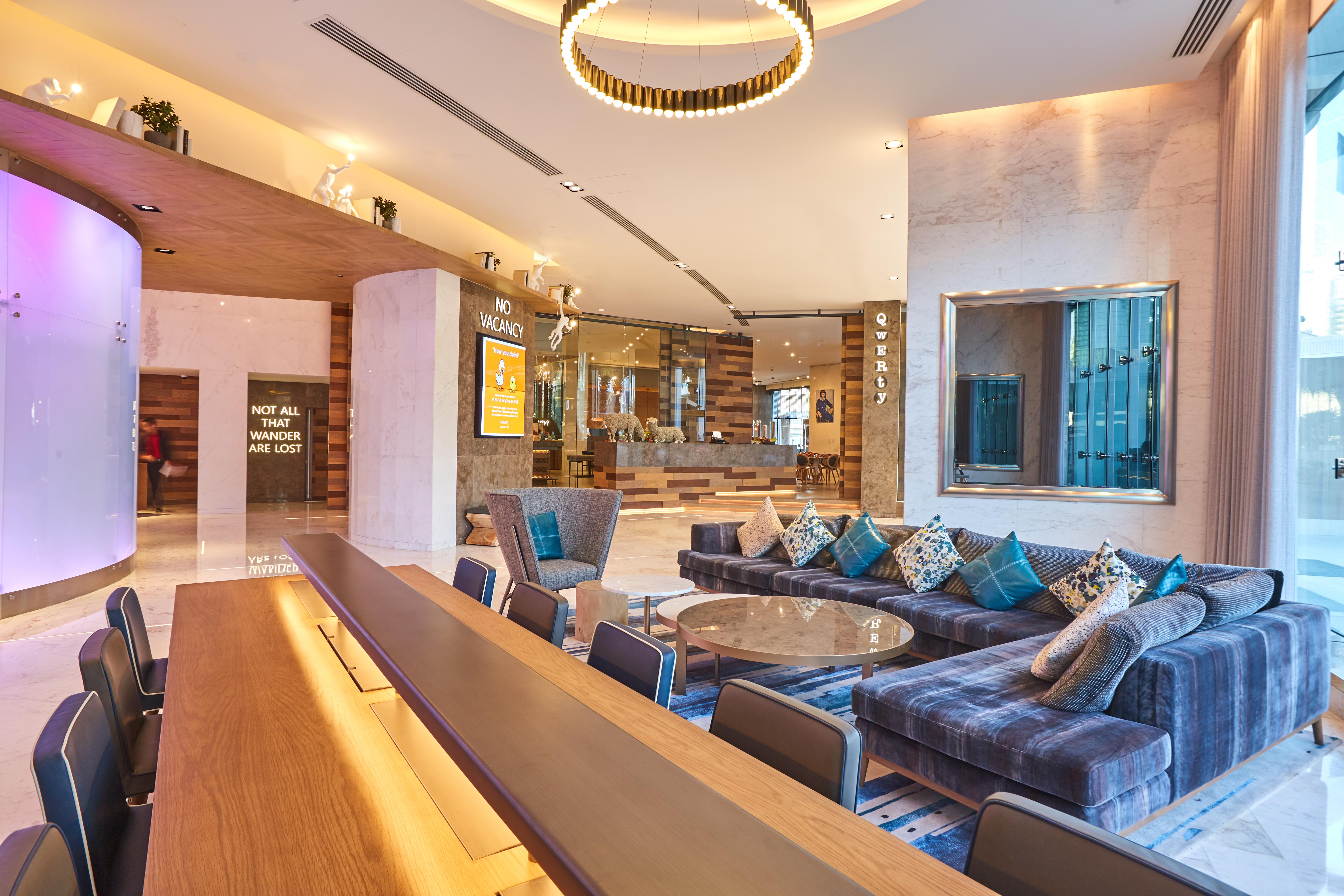 Media One Hotel Dubai Bagian luar foto