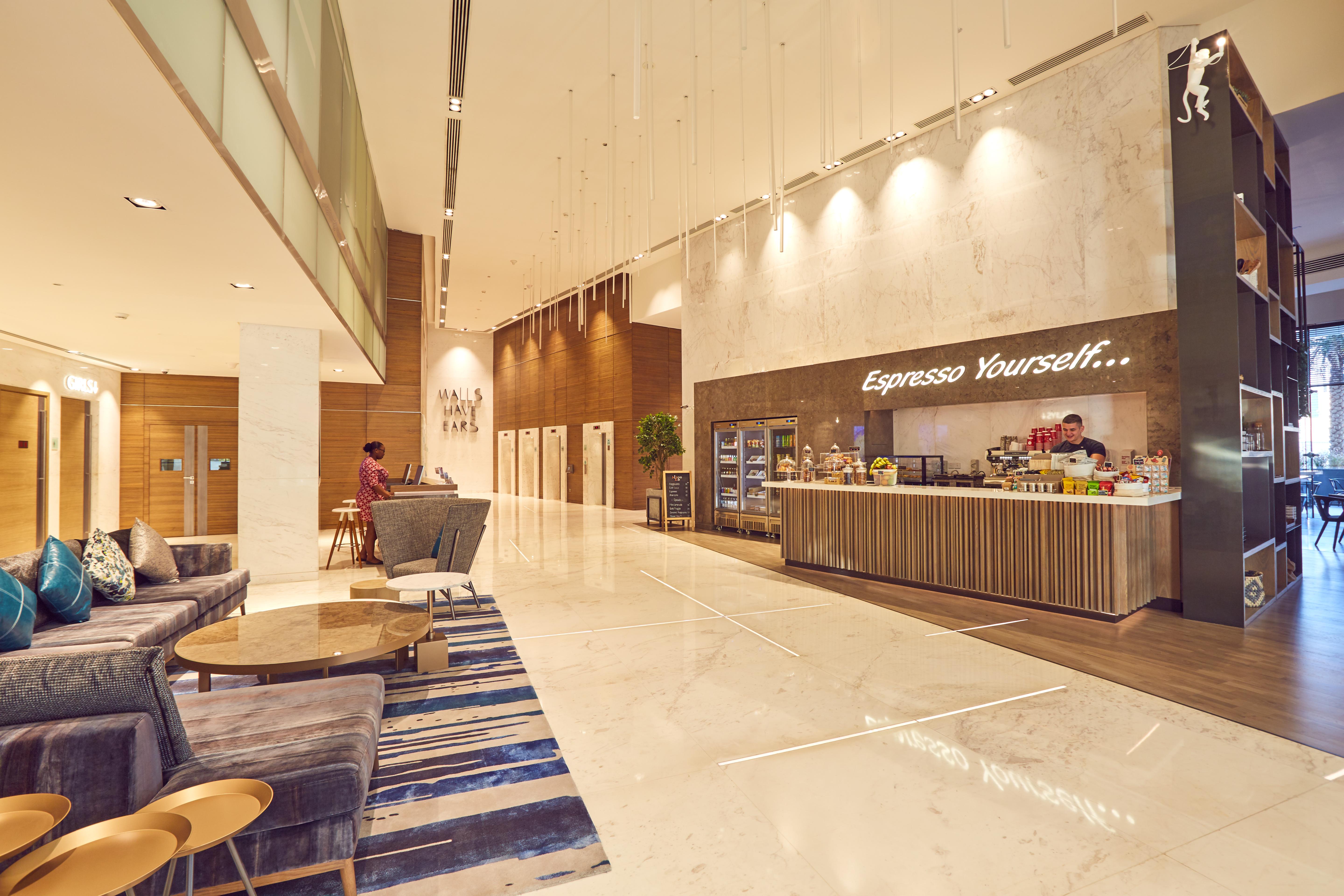 Media One Hotel Dubai Bagian luar foto