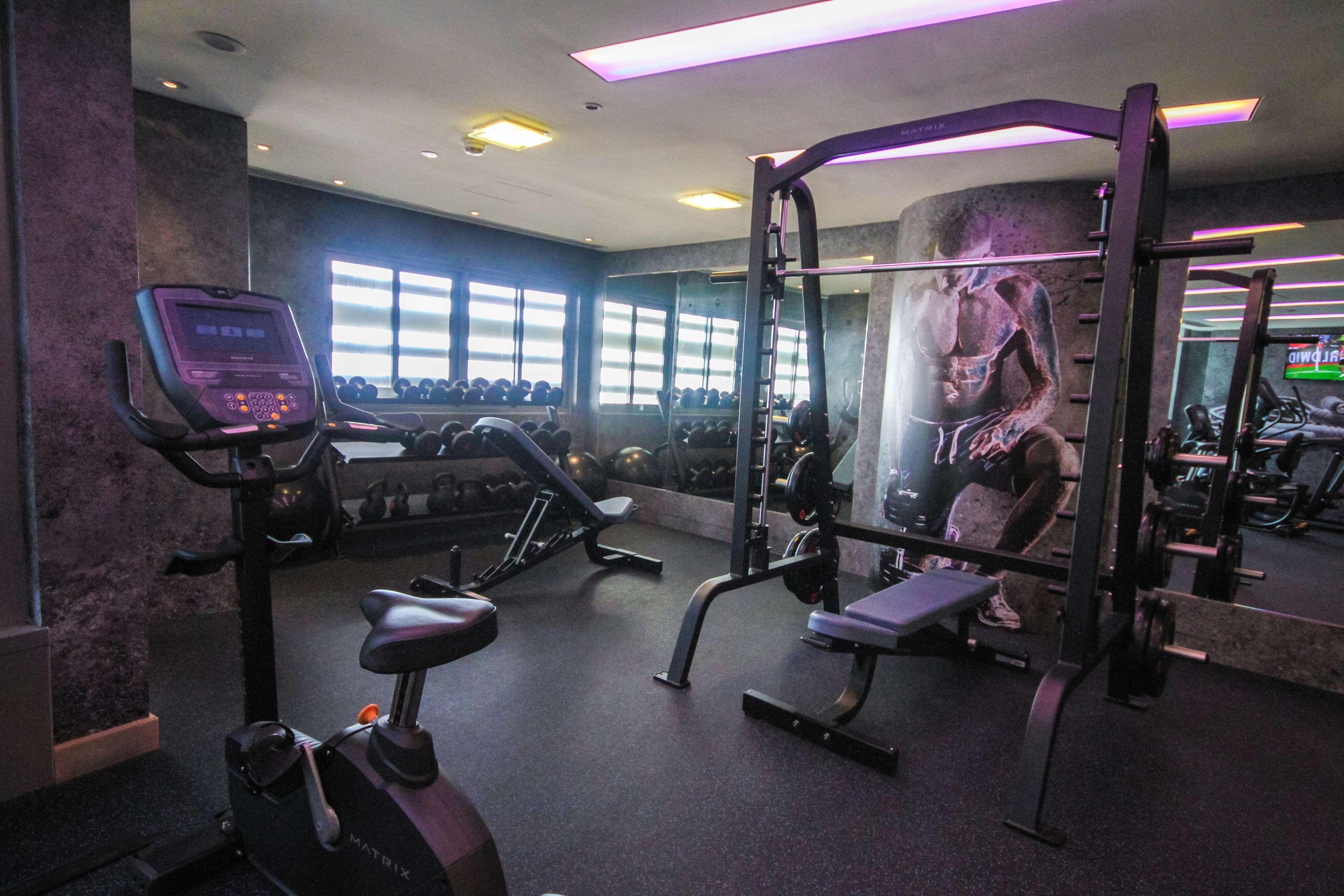 Media One Hotel Dubai Bagian luar foto