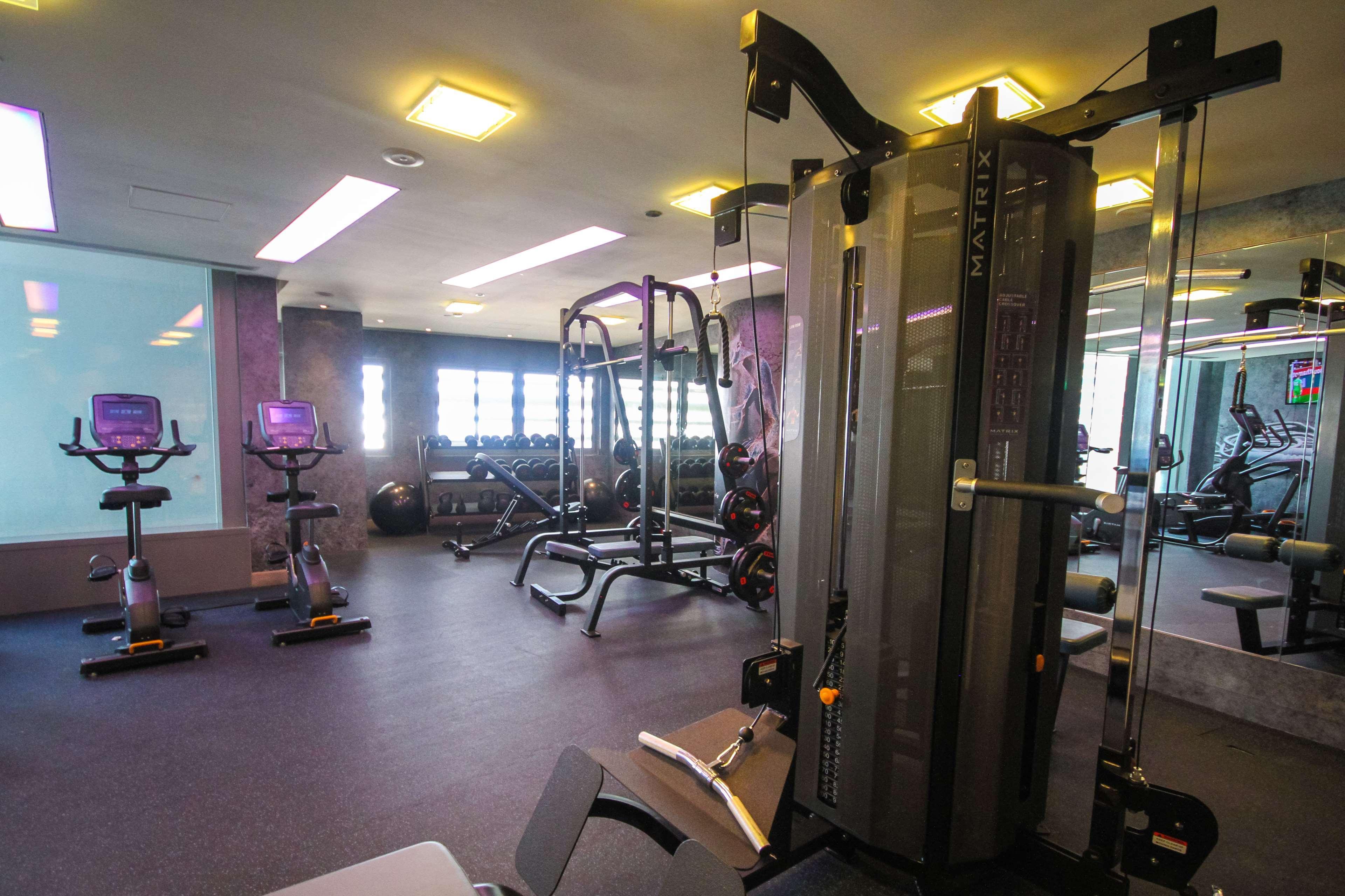 Media One Hotel Dubai Bagian luar foto
