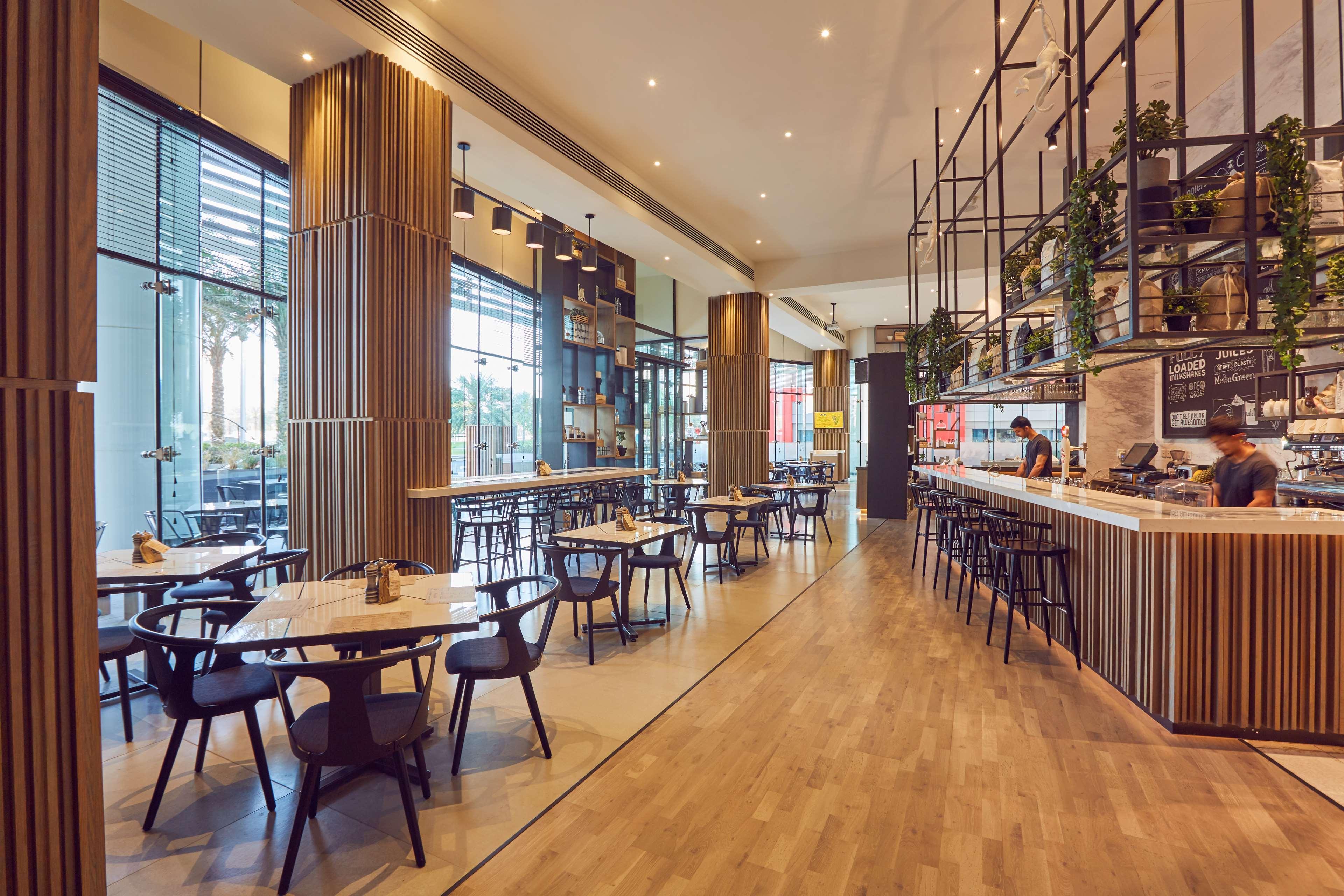 Media One Hotel Dubai Bagian luar foto