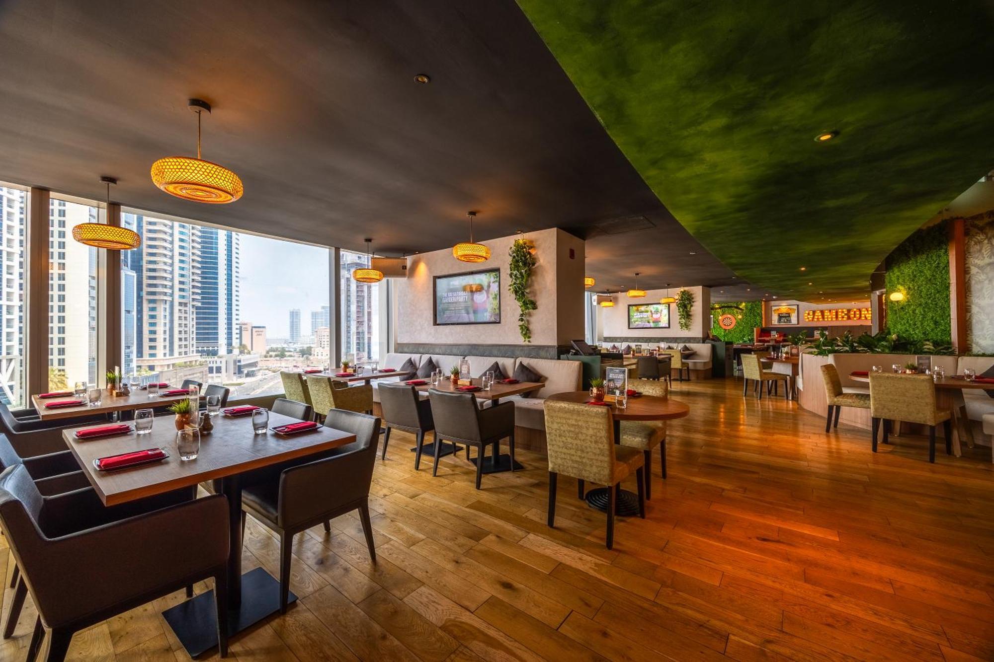 Media One Hotel Dubai Bagian luar foto